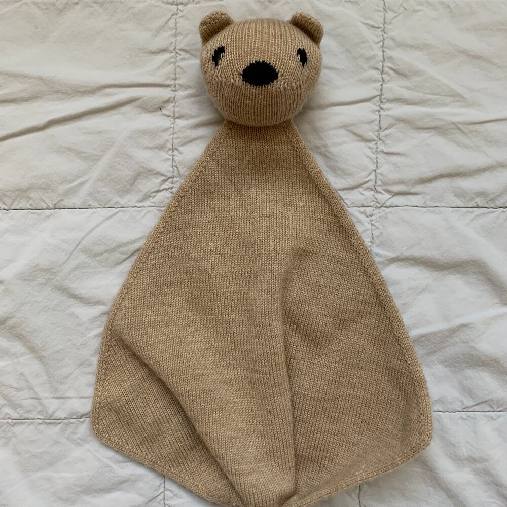 Hvid | Teddy Tokki in Sand